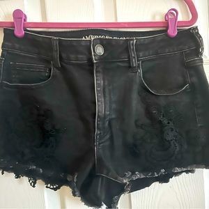 Women’s size 12 American Eagle super stretch black denim shorts.